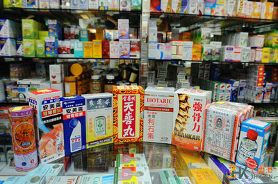 香港購物推薦:選購物美價廉藥品日用護膚品必到南華藥房