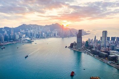 全球最貴CBD光環褪去 今年以來香港中環寫字樓租金大跌21.3%